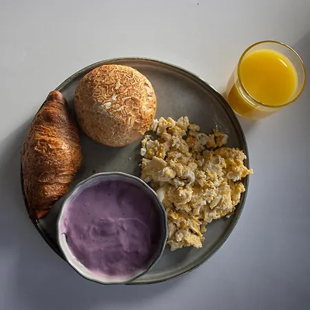 Wonderful In - Breakfast Included